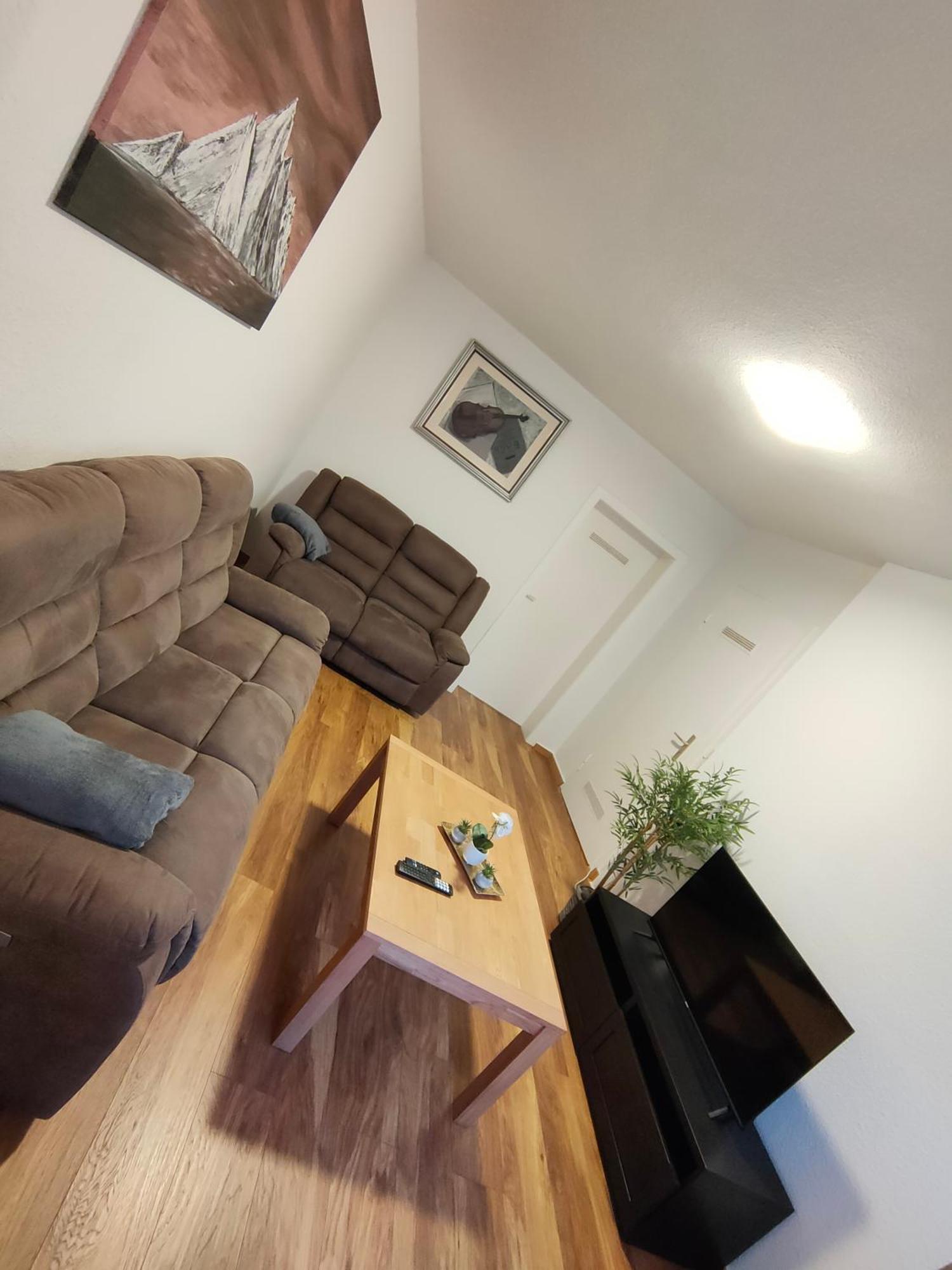 Large Central Apartment - Modern & Fully Equipped - Near Fair ケルン エクステリア 写真
