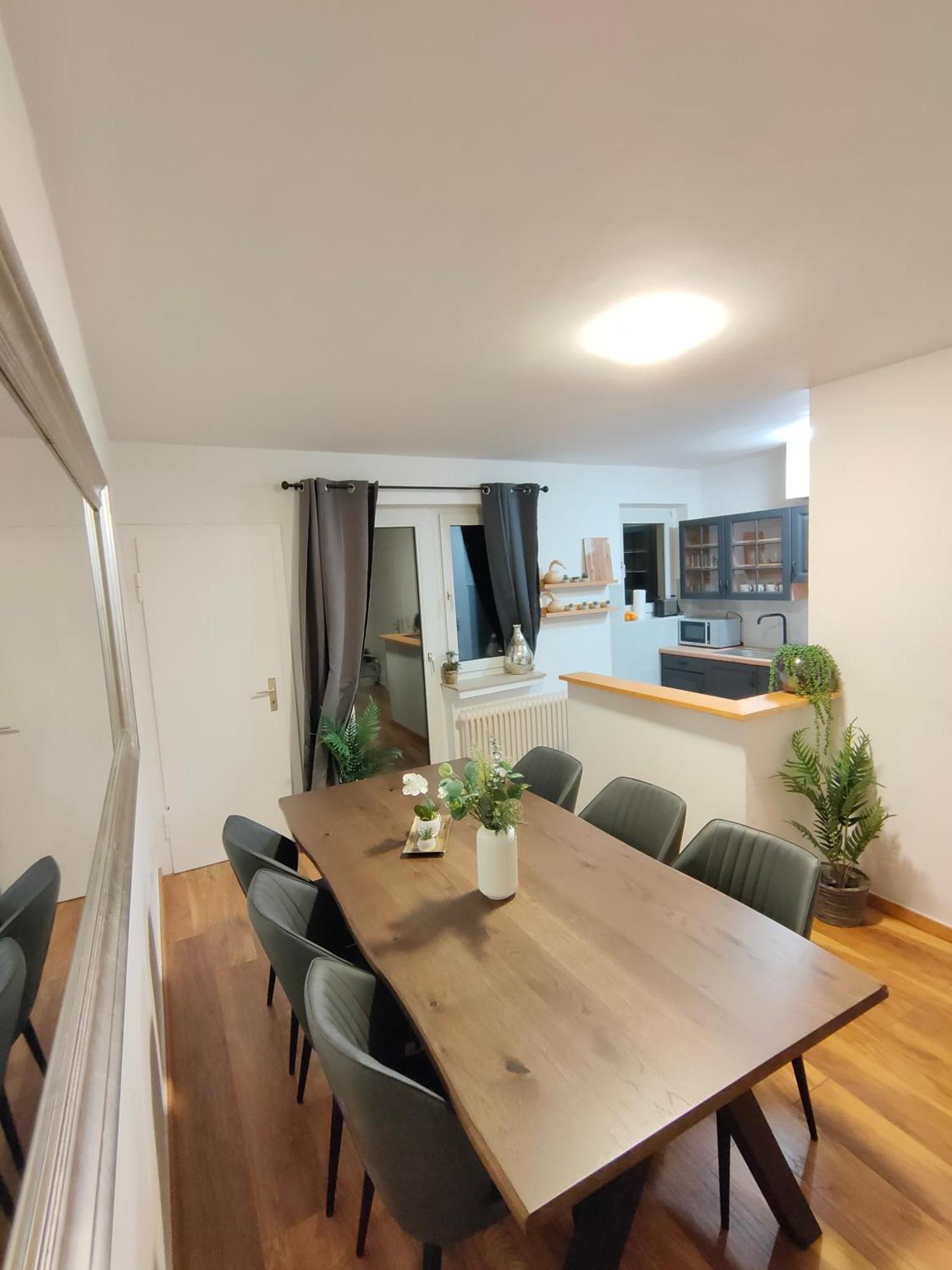 Large Central Apartment - Modern & Fully Equipped - Near Fair ケルン エクステリア 写真